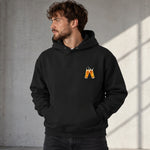 Lets Get Beers Tonight Hoodie – Siyah – model üzerinde ön görünüm