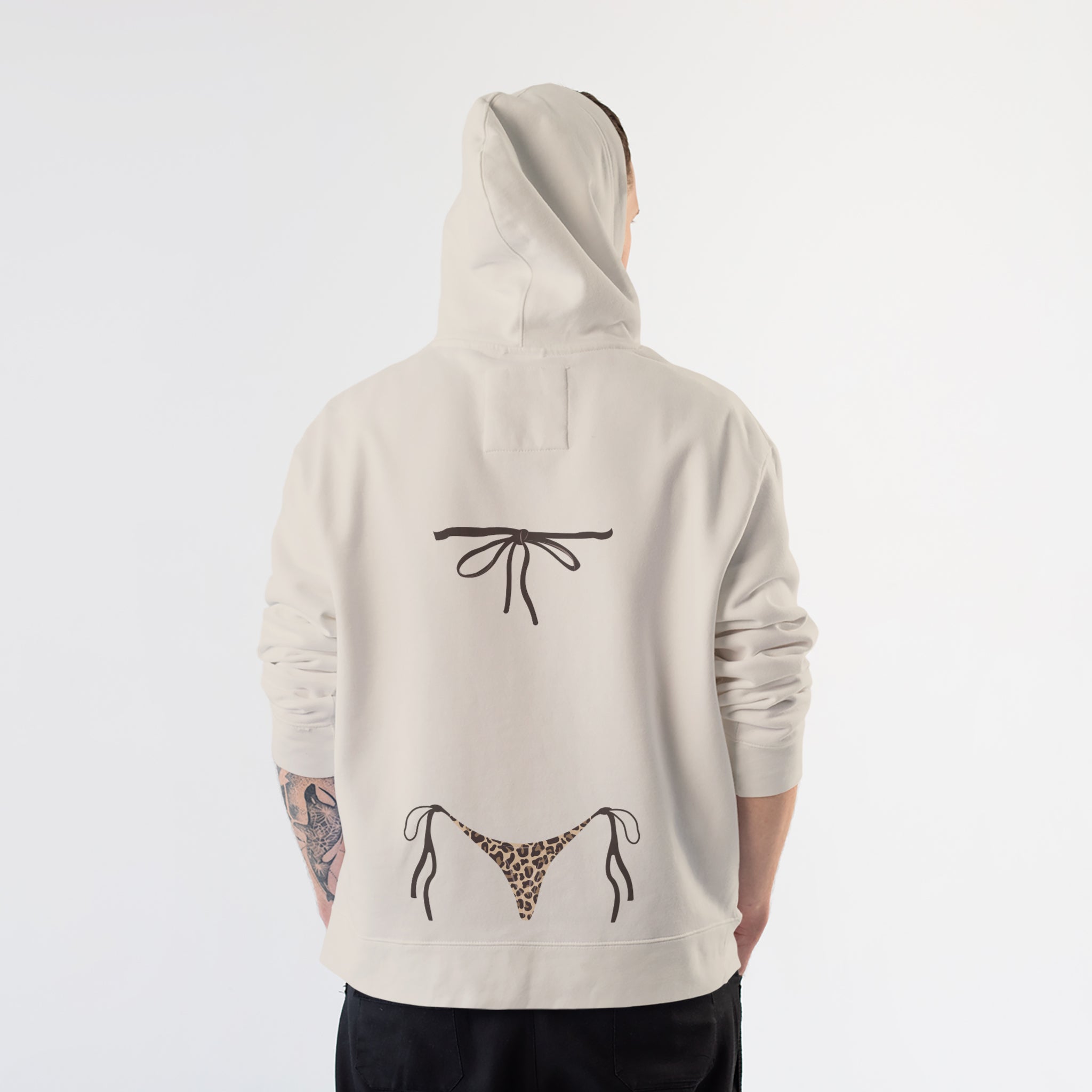 Leopard Bikini Hoodie – Krem – model üzerinde arka görünüm