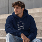 Need Money For Ferrari Hoodie – Lacivert – model üzerinde ön görünüm