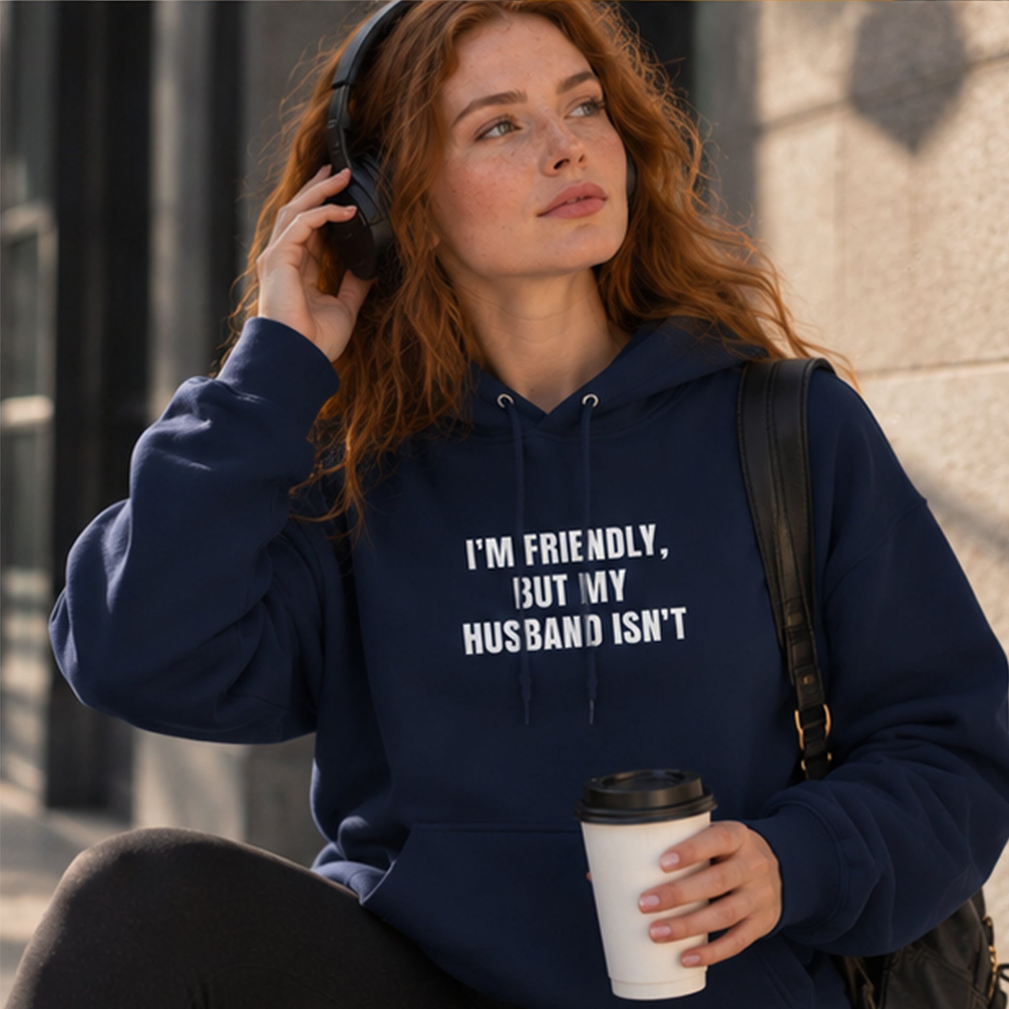 But My Husband Hoodie – Lacivert – model üzerinde ön görünüm