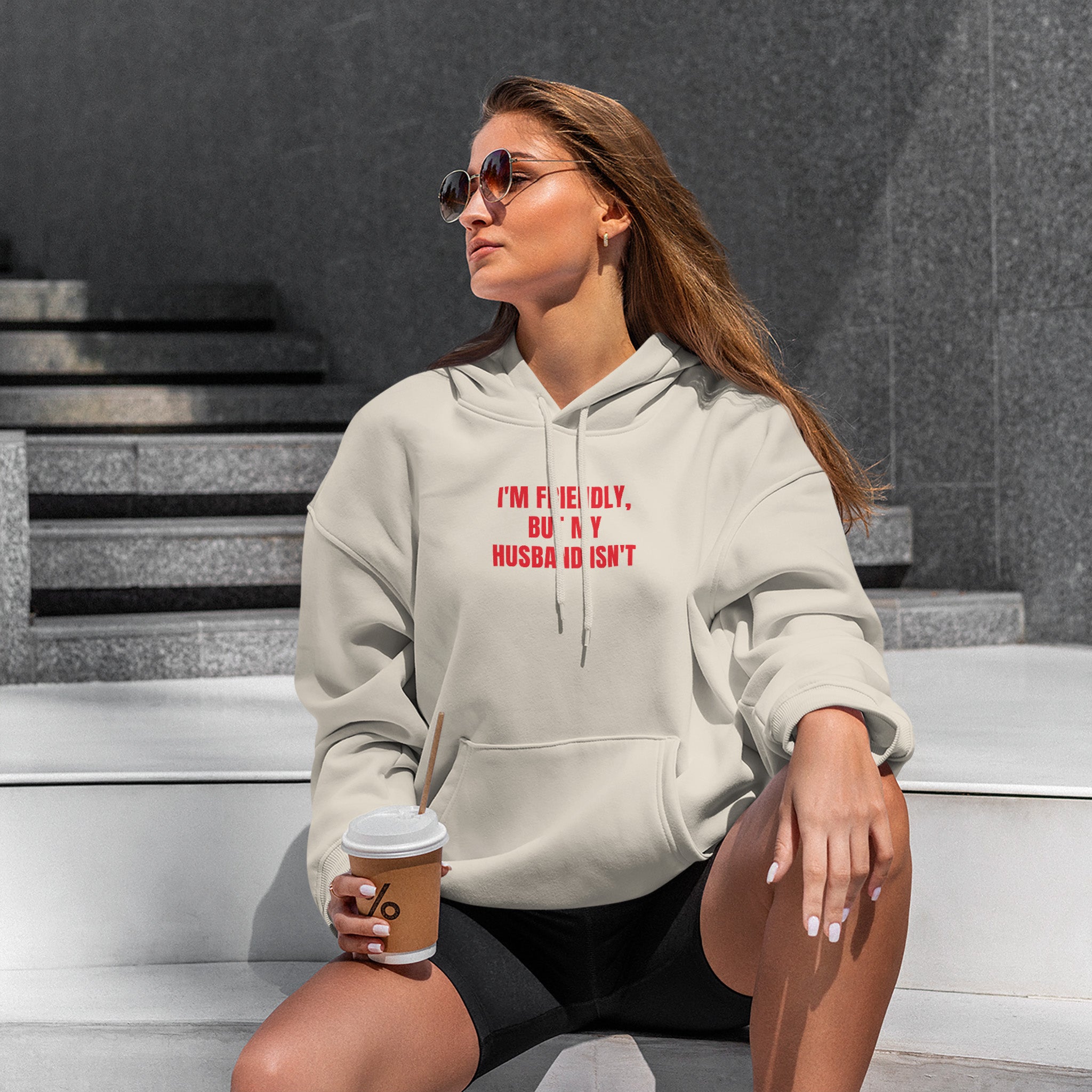 But My Husband Hoodie – Krem – model üzerinde ön görünüm