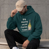 Big Money Never Comes Clean Hoodie – Koyu Yeşil – model üzerinde arka görünüm