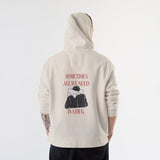 We Need A Hug Hoodie – Krem – model üzerinde arka görünüm