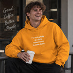 I’m Boring Baby Hoodie – Turuncu – model üzerinde ön görünüm