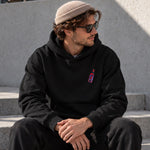 Pasta Sex Wine Hoodie – Siyah – model üzerinde ön görünüm