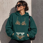 Noir Seduce – Leopard Hoodie – Koyu Yeşil – model üzerinde ön görünüm