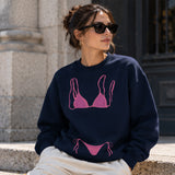 Pink Bikini Oversize Sweatshirt – Lacivert – model üzerinde ön görünüm