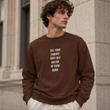 Tell Your Parents Oversize Sweatshirt – Kahverengi – model üzerinde ön görünüm