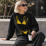 Yellow Bikini Oversize Sweatshirt – Siyah – model üzerinde ön görünüm