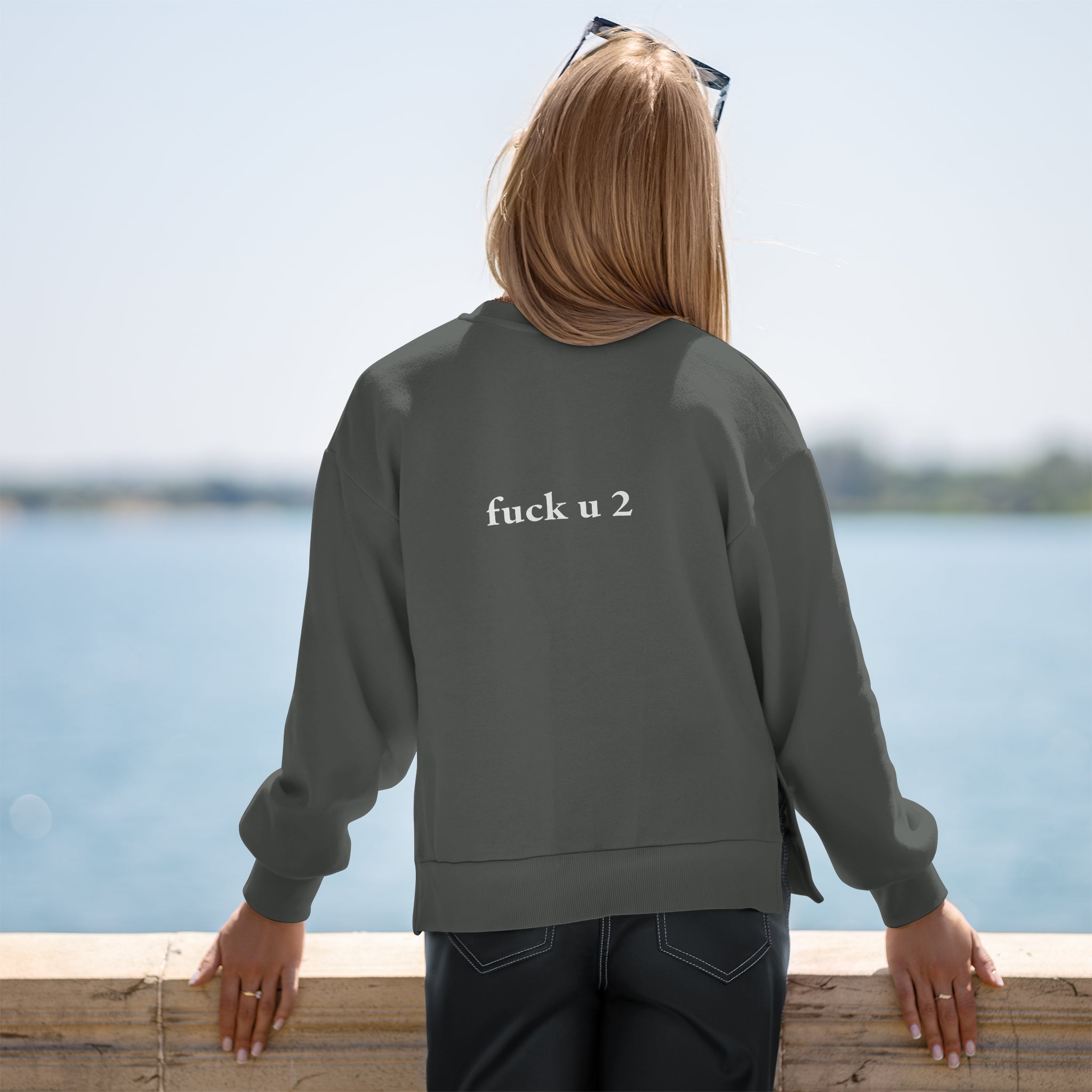 FUCK U Oversize Sweatshirt – Antrasit – model üzerinde arka görünüm