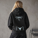 Blue Bikini Oversize Hoodie – Siyah – model üzerinde arka görünüm