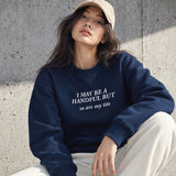 My Tits Oversize Sweatshirt – Lacivert – model üzerinde ön görünüm