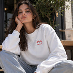 Imola Grand Prix Oversize Sweatshirt – Beyaz – model üzerinde ön görünüm