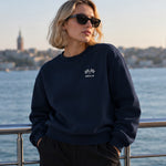 Imola Grand Prix Oversize Sweatshirt – Lacivert – model üzerinde ön görünüm