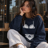 Noir Seduce Oversize Sweatshirt – Lacivert – model üzerinde ön görünüm
