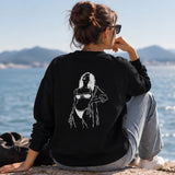 Catch Me By The Sea Oversize Sweatshirt – Siyah – model üzerinde arka görünüm