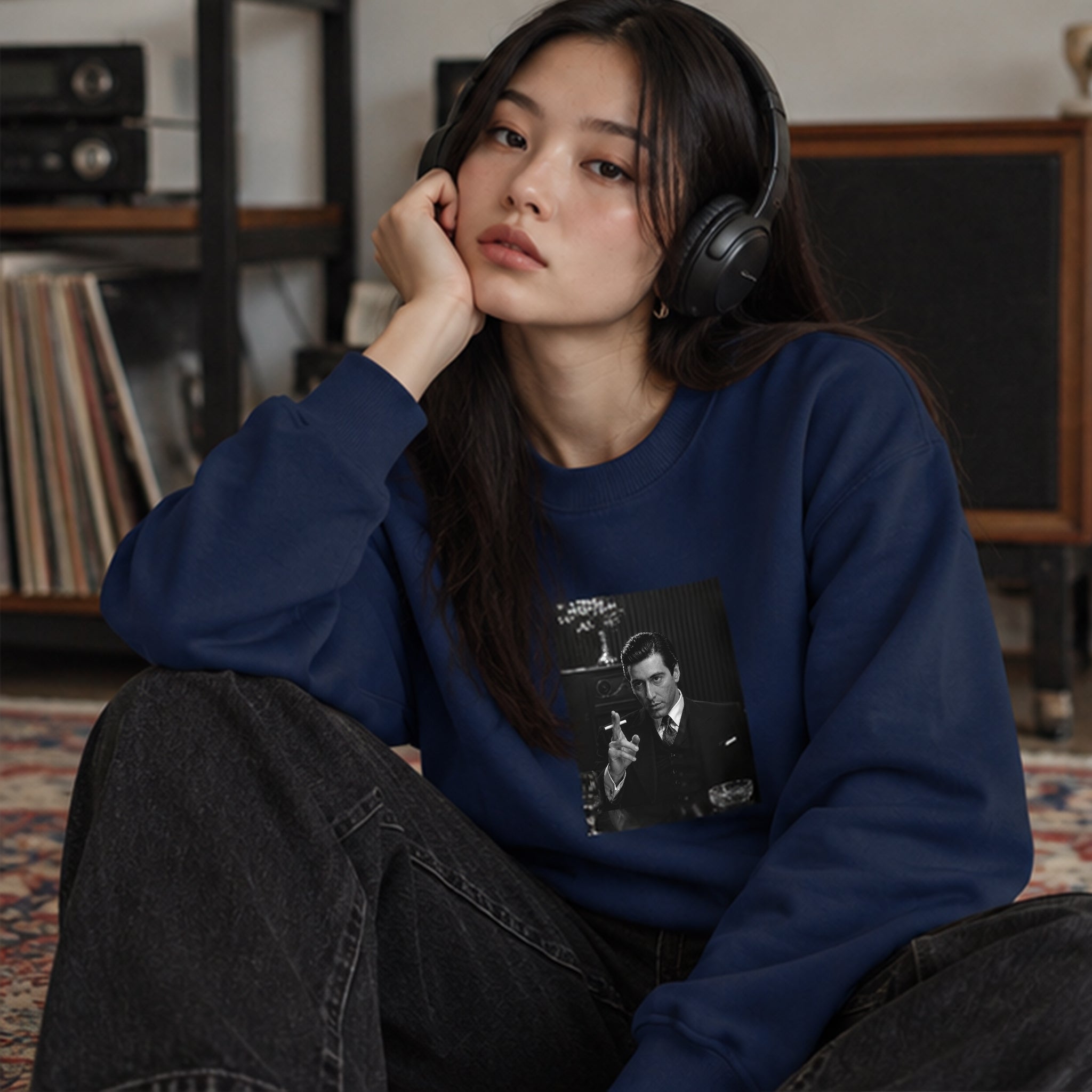 Michael Corleone Oversize Sweatshirt – Lacivert – model üzerinde ön görünüm