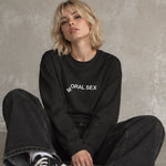 Moral Sex Oversize Sweatshirt – Siyah – model üzerinde ön görünüm