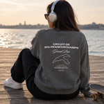 Spa-Francorchamps Grand Prix Oversize Sweatshirt – Antrasit – model üzerinde arka görünüm