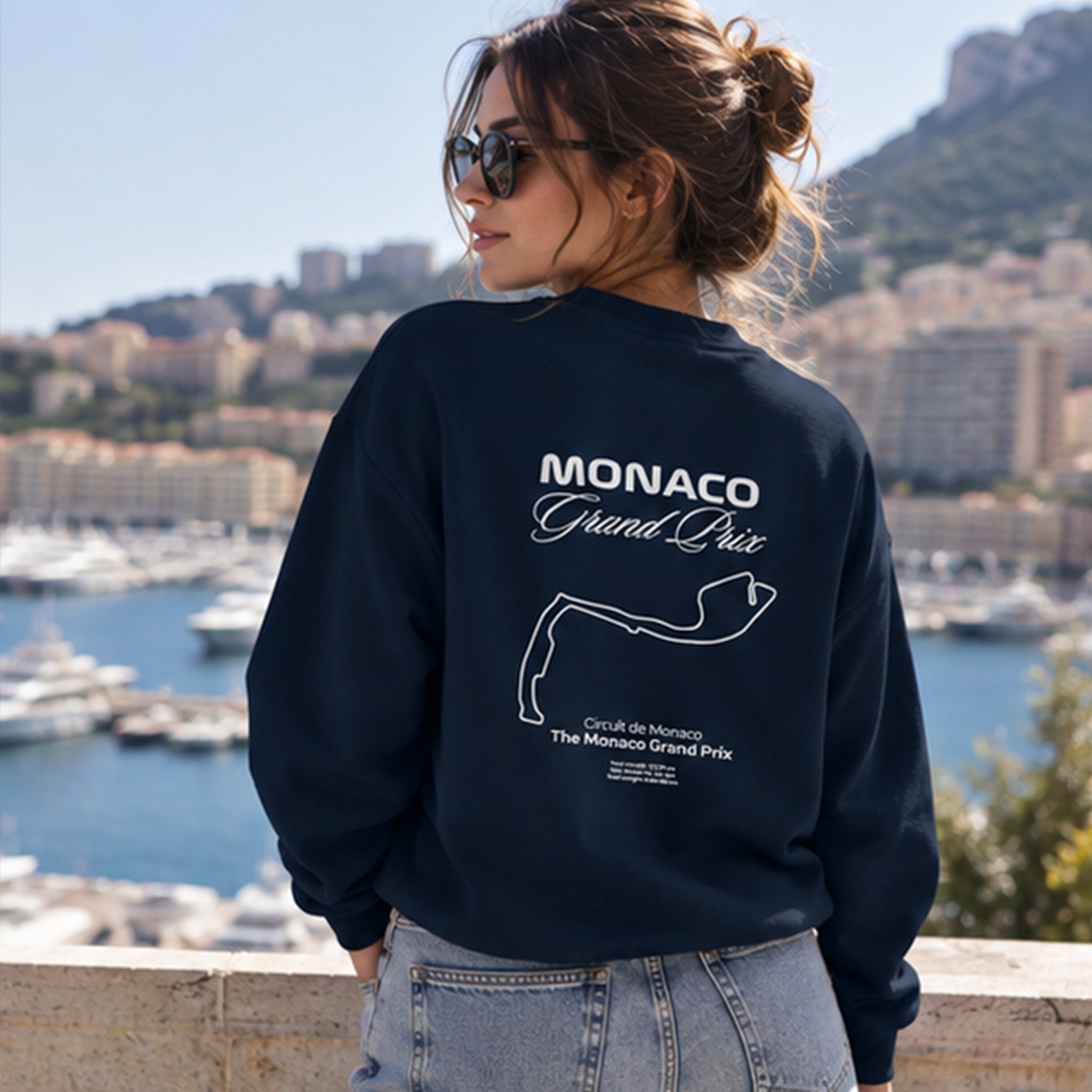 Monaco Grand Prix Oversize Sweatshirt – Lacivert – model üzerinde arka görünüm