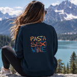 Pasta Sex Wine Oversize Sweatshirt – Lacivert – model üzerinde arka görünüm