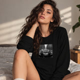 No Requests Sweatshirt – Siyah – model üzerinde ön görünüm