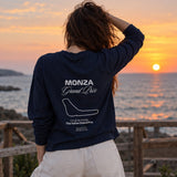 Monza Grand Prix Sweatshirt – Lacivert – model üzerinde arka görünüm