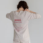 Monza Grand Prix Sweatshirt – Bej – model üzerinde arka görünüm