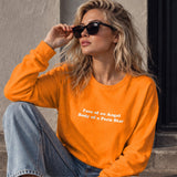 Face & Body Sweatshirt – Turuncu – model üzerinde ön görünüm