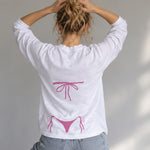 Pink Bikini Sweatshirt – Beyaz – model üzerinde arka görünüm