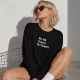 Buy Me Lingerie Sweatshirt – Siyah – model üzerinde ön görünüm