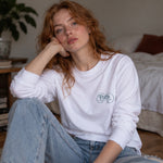 Café de Paris Sweatshirt – Beyaz – model üzerinde ön görünüm