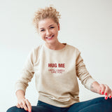 I Smell Like You Sweatshirt – Bej – model üzerinde ön görünüm