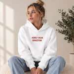 Adult Film Director Oversize Hoodie – Beyaz – model üzerinde ön görünüm