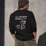 Slow Sunday Coffee Club Sweatshirt – Siyah – model üzerinde arka görünüm