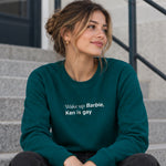 Wake Up Barbie Sweatshirt – Koyu Yeşil – model üzerinde ön görünüm