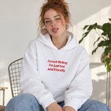 I'm Not Flirting Oversize Hoodie – Beyaz – model üzerinde ön görünüm