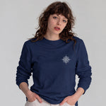 Saint Tropez Sailing Club Sweatshirt – Lacivert – model üzerinde ön görünüm