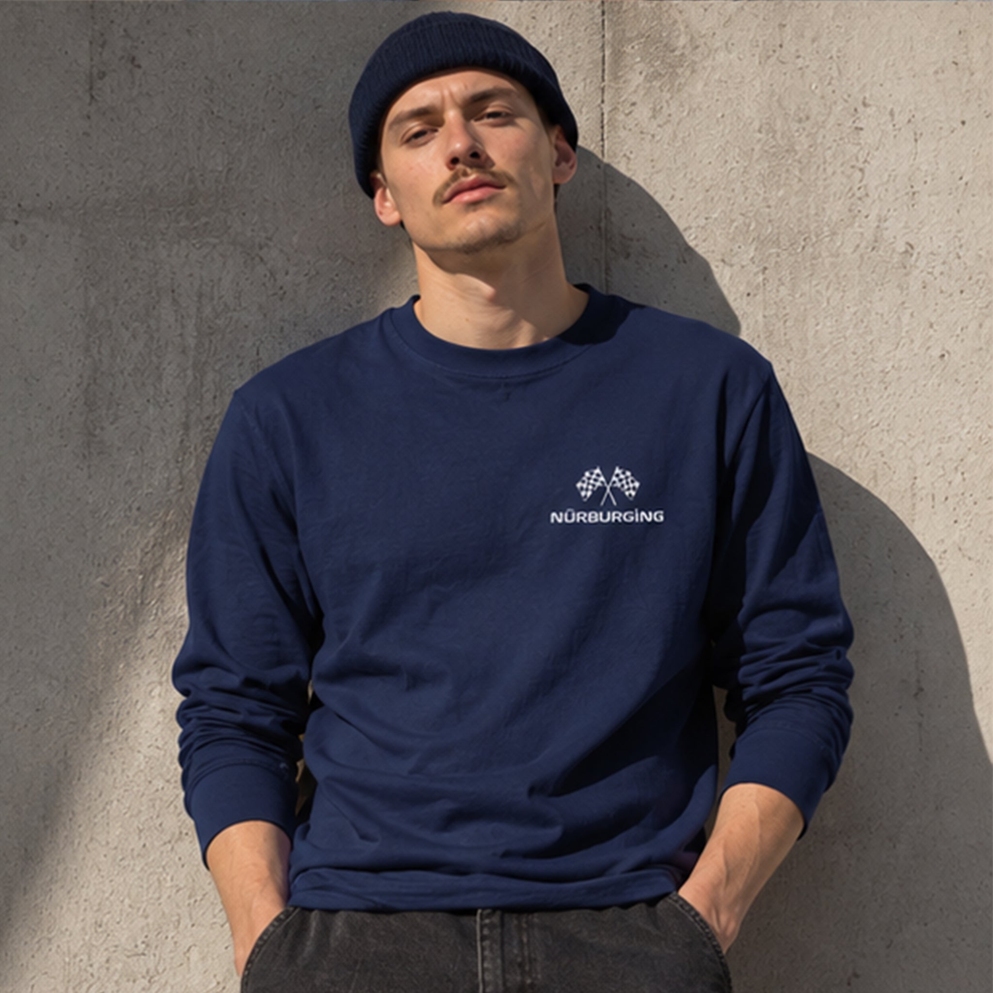 German Grand Prix – Nürburgring Grand Prix Sweatshirt – Lacivert – model üzerinde ön görünüm