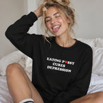 Eating Pussy Cures Depression Sweatshirt – Siyah – model üzerinde ön görünüm