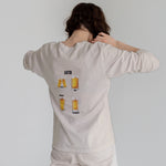 Lets Get Beers Tonight Sweatshirt – Bej – model üzerinde arka görünüm