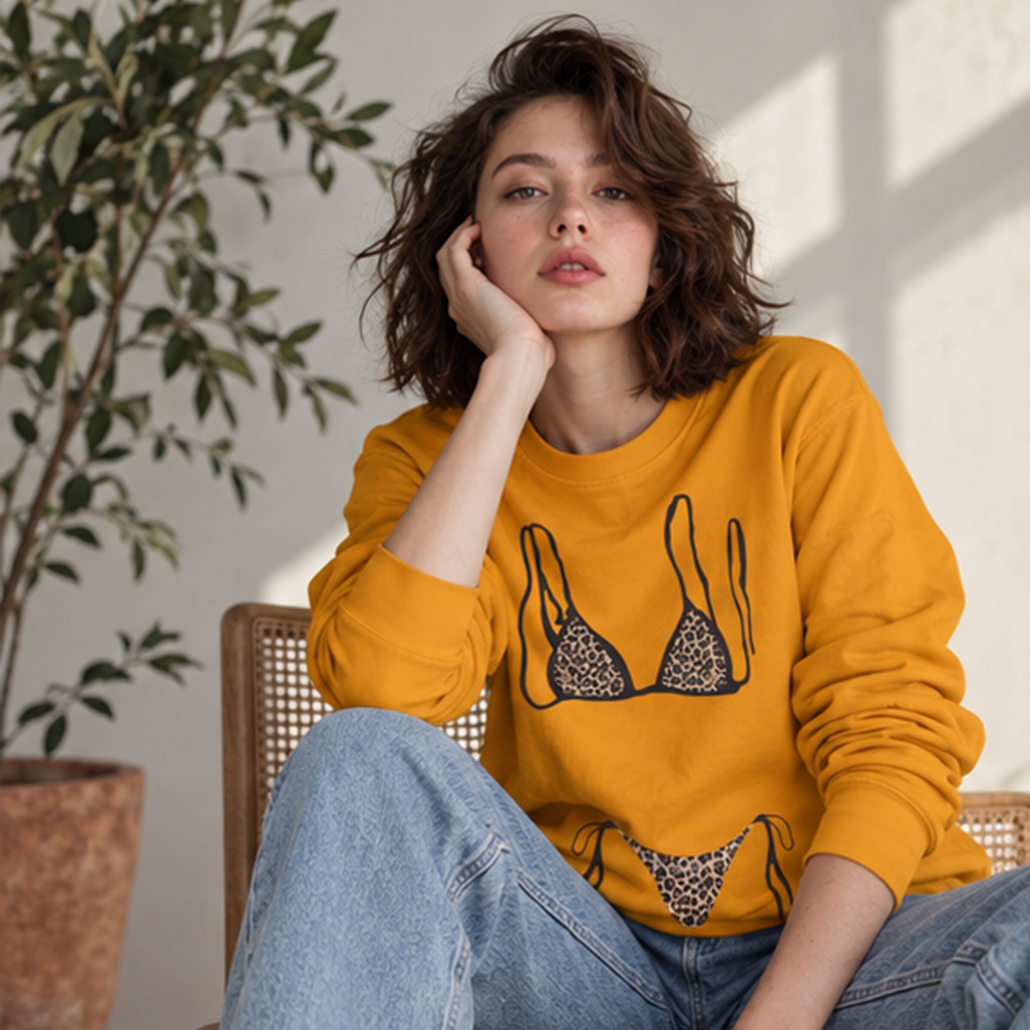 Leopard Bikini Sweatshirt – Turuncu – model üzerinde ön görünüm
