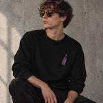 Pasta Sex Wine Sweatshirt – Siyah – model üzerinde ön görünüm