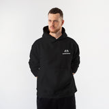 German Grand Prix – Nürburgring Grand Prix Oversize Hoodie – Siyah – model üzerinde ön görünüm