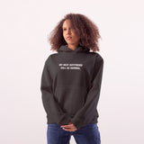 My Next Boyfriend Will Be Normal Oversize Hoodie – Antrasit – model üzerinde ön görünüm