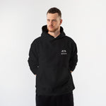 Monaco Grand Prix Oversize Hoodie – Siyah – model üzerinde ön görünüm