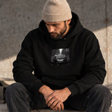 No Requests Hoodie – Siyah – model üzerinde ön görünüm