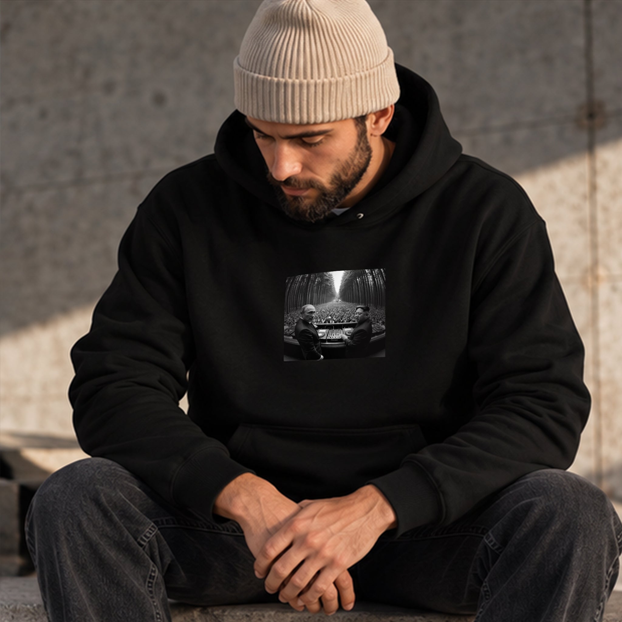 No Requests Hoodie – Siyah – model üzerinde ön görünüm