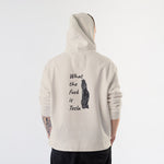 What The Fuck Is Tesla Hoodie – Krem – model üzerinde arka görünüm