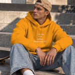 Before World War 3 Hoodie – Turuncu – model üzerinde ön görünüm